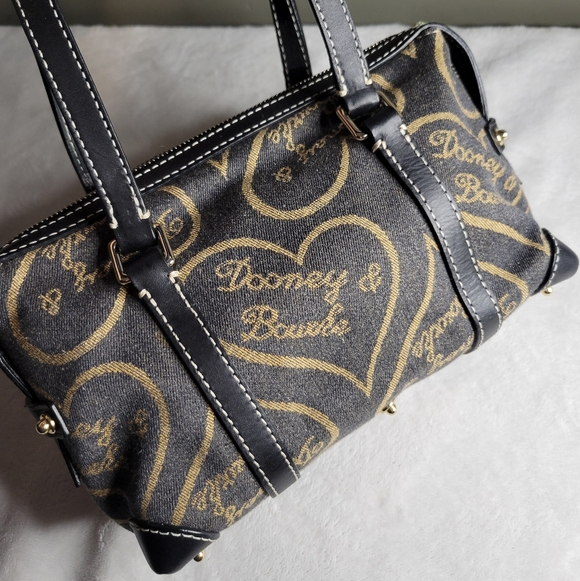 Vintage Dooney and Bourke Signature Hearts Mini Barrel Bag - Picture 4 of 6
